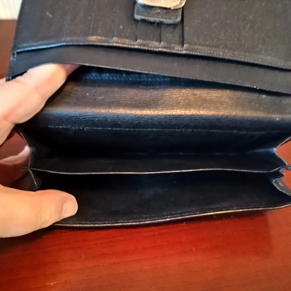 Gucci  Long Hook Wallet - Vintage